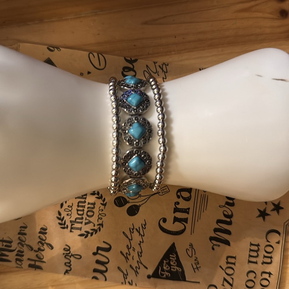 💕Three in one stackable bracelets - Picture 3 of 3